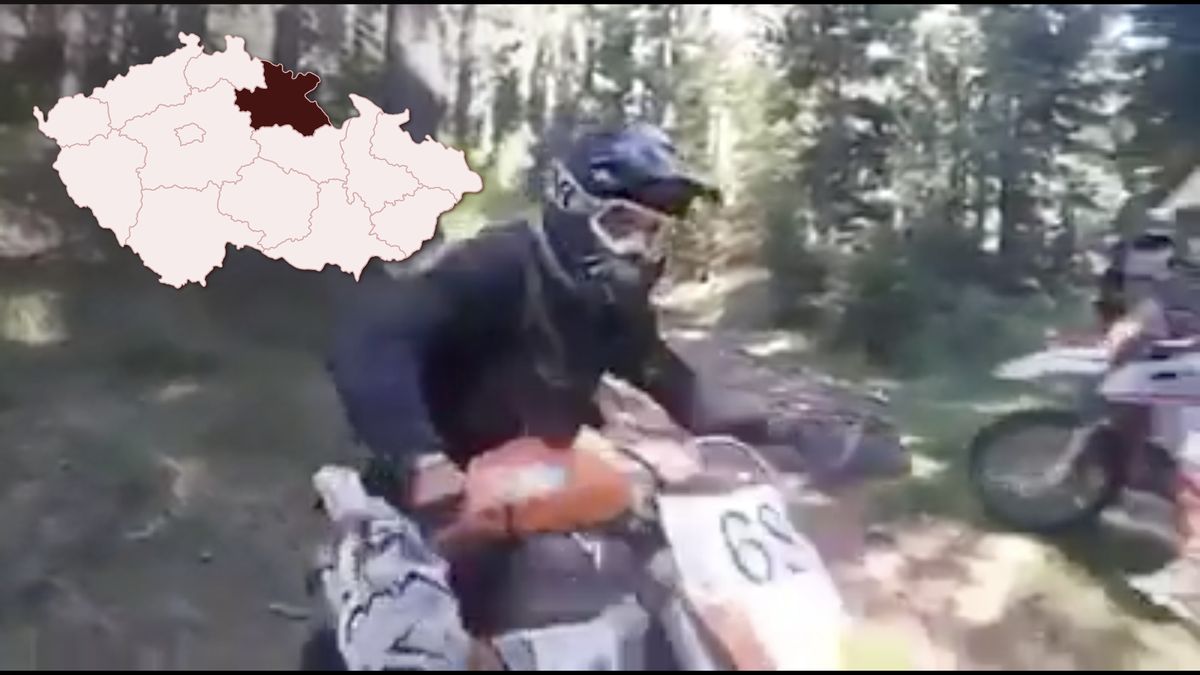 Video: Ochránci Krkonoš pátrají po motorkářích, kteří ničí přírodu